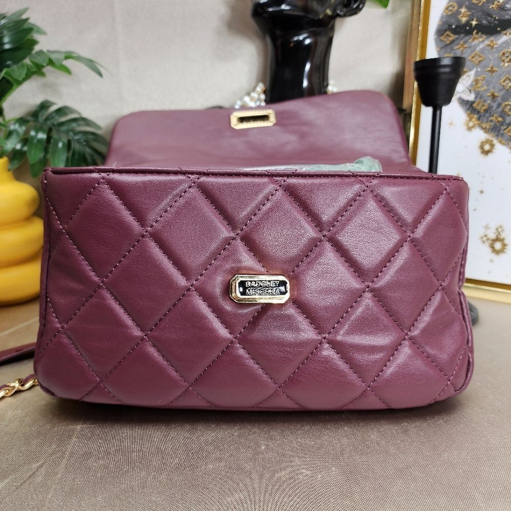 Badgley Mischka Medium Studded Quilted Shoulder Bag - Picture 11 of 13